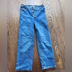 Levi’s rib cage straight ankle 25 women’s denim jeans